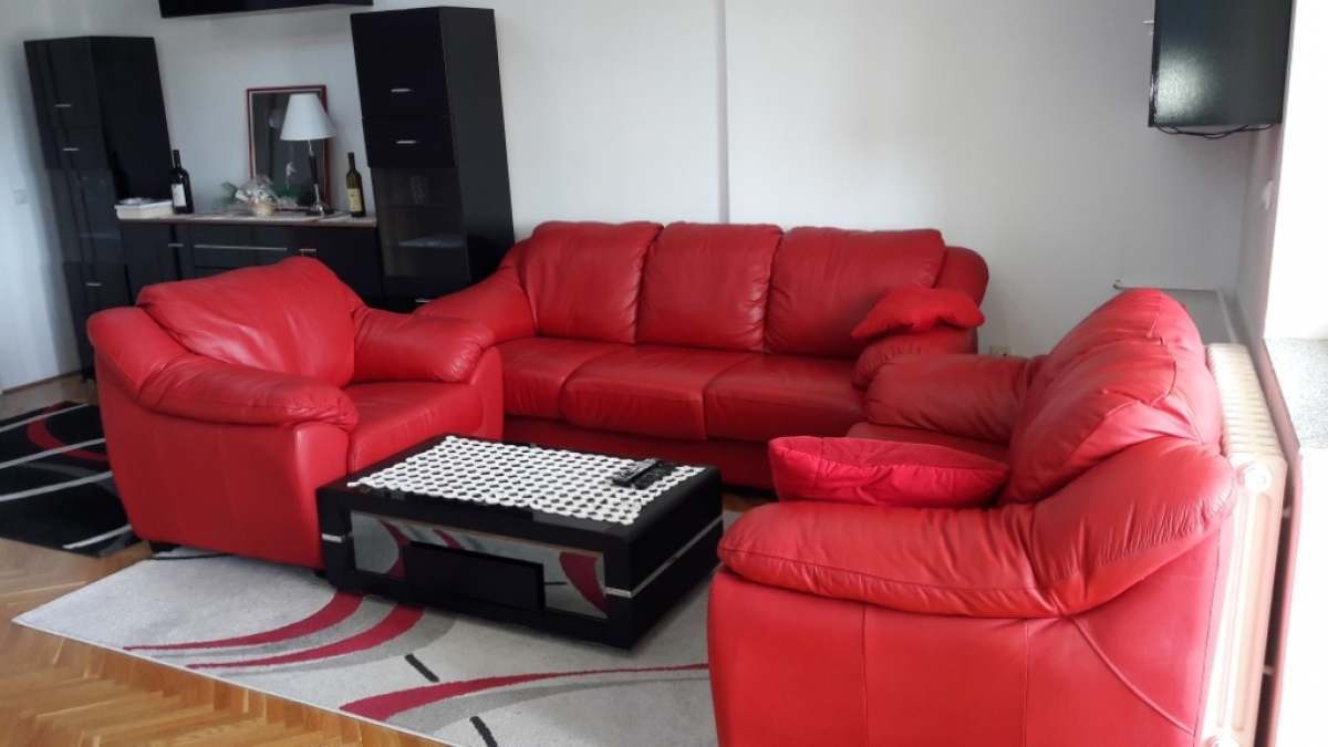 BULEVAR, 101 m2, Trosoban, Namešten 13