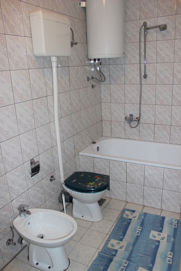 BULEVAR, 101 m2, Trosoban, Namešten 6