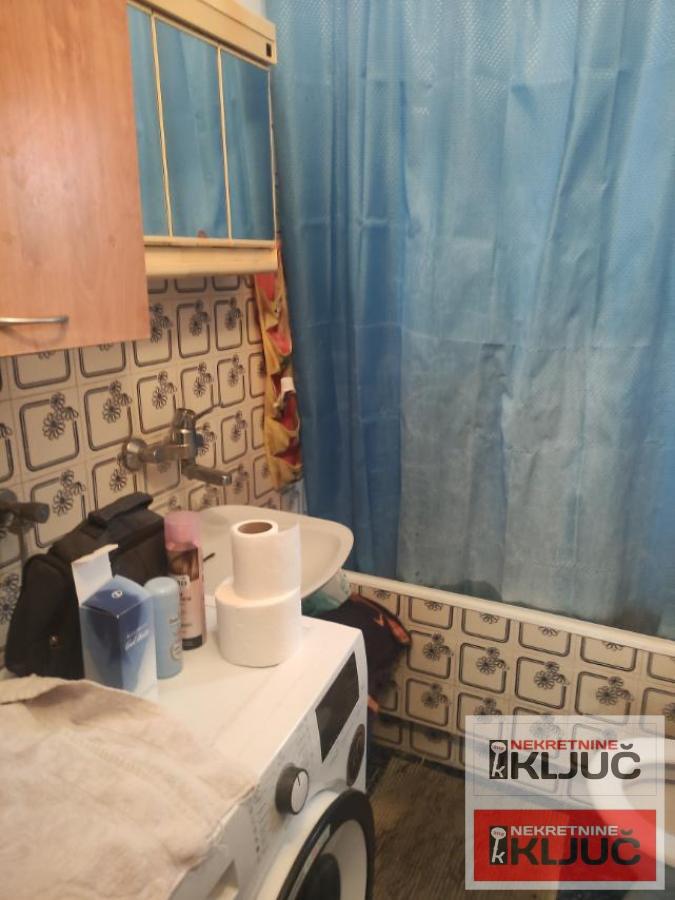 CENTAR, 80m2, trosoban SALONSKI 12