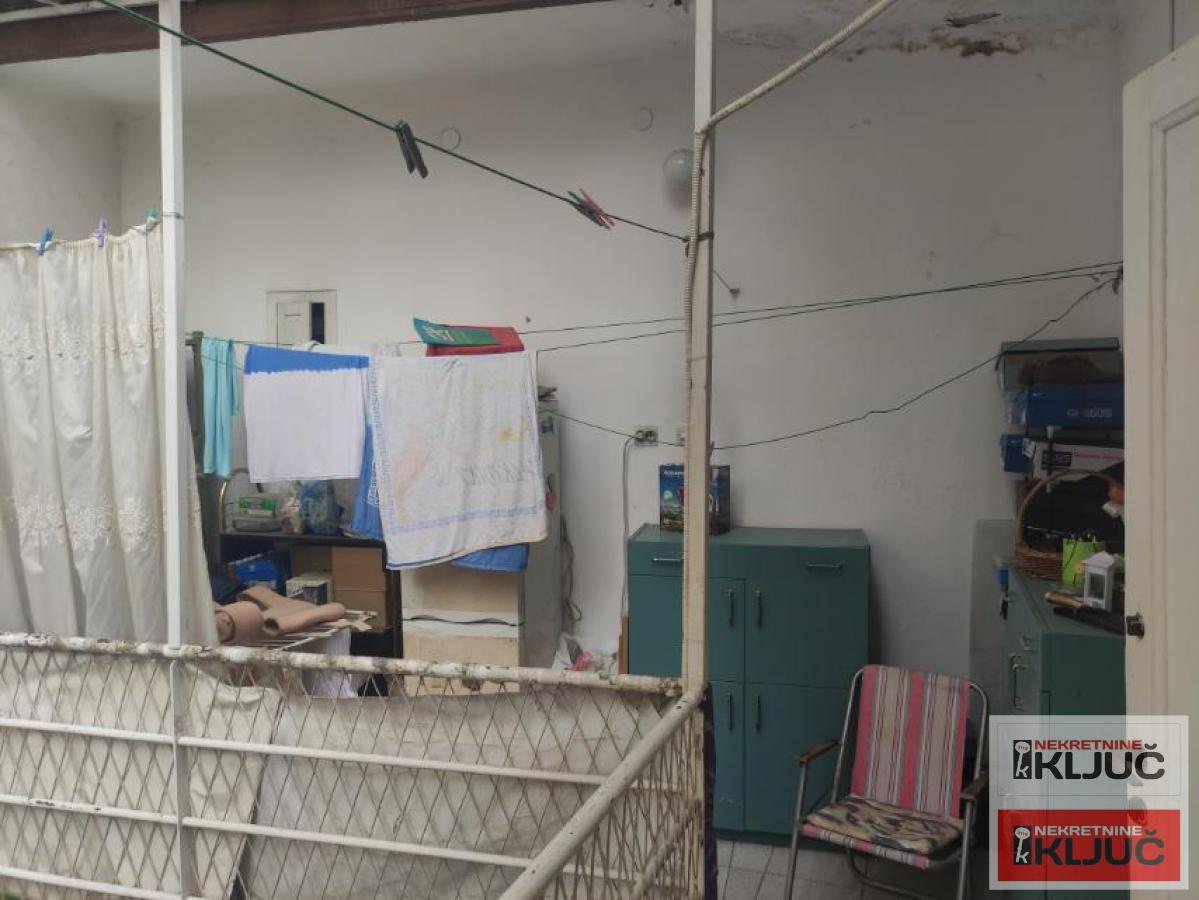 CENTAR, 80m2, trosoban SALONSKI 5