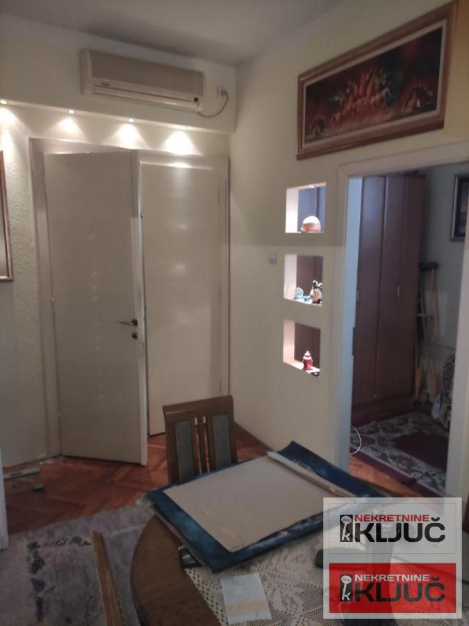 CENTAR, 80m2, trosoban SALONSKI 8