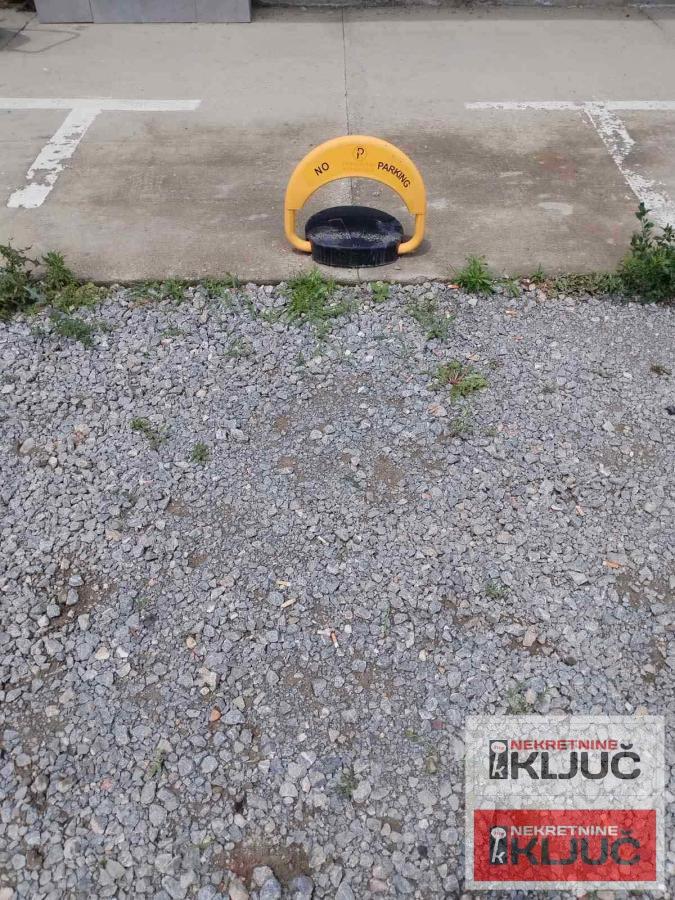 KOD LIPOV GAJA, 76m2, Četvorosoban, NАМЕŠTEN ! 26