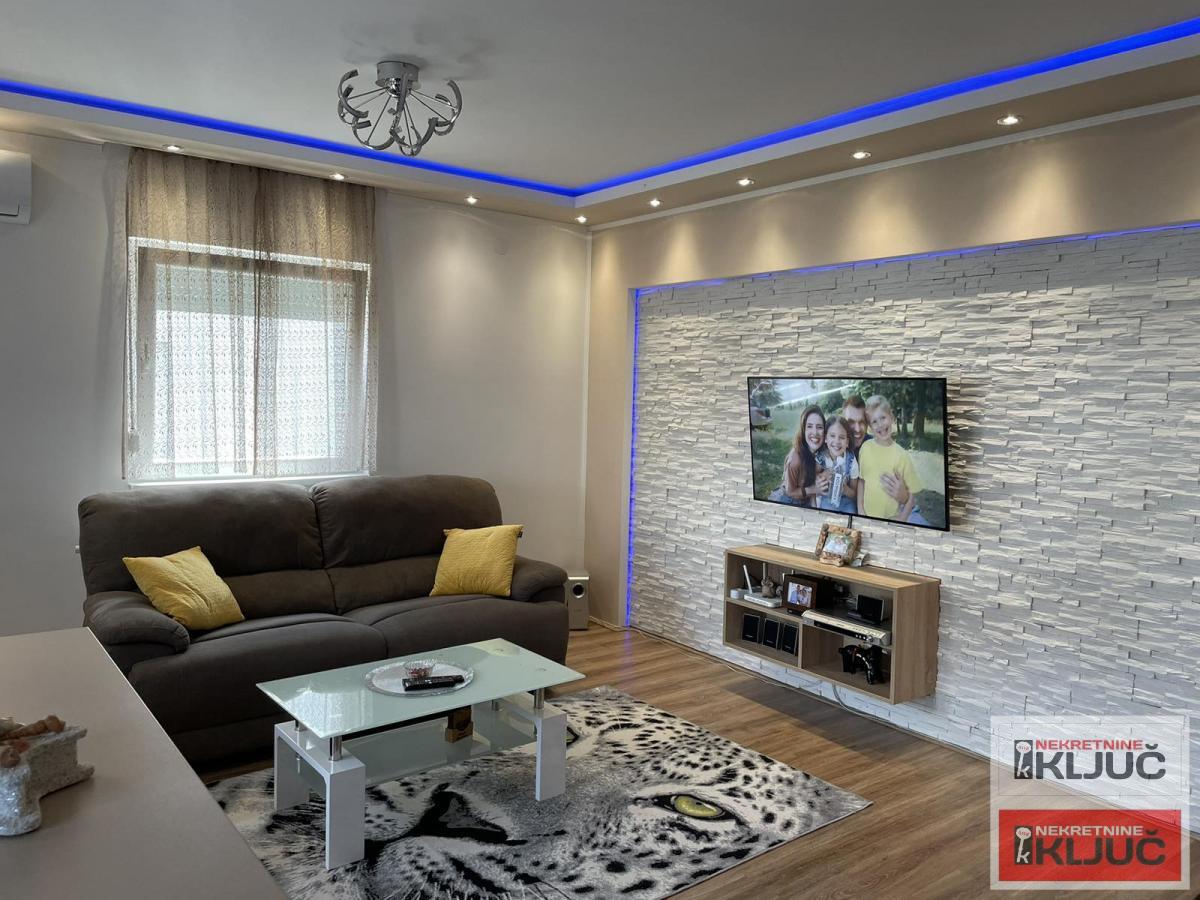 KOD LIPOV GAJA, 76m2, Četvorosoban, NАМЕŠTEN ! 3