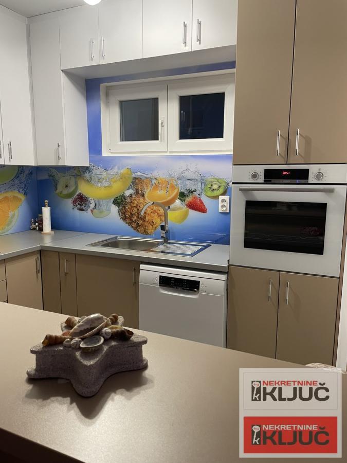 KOD LIPOV GAJA, 76m2, Četvorosoban, NАМЕŠTEN ! 9