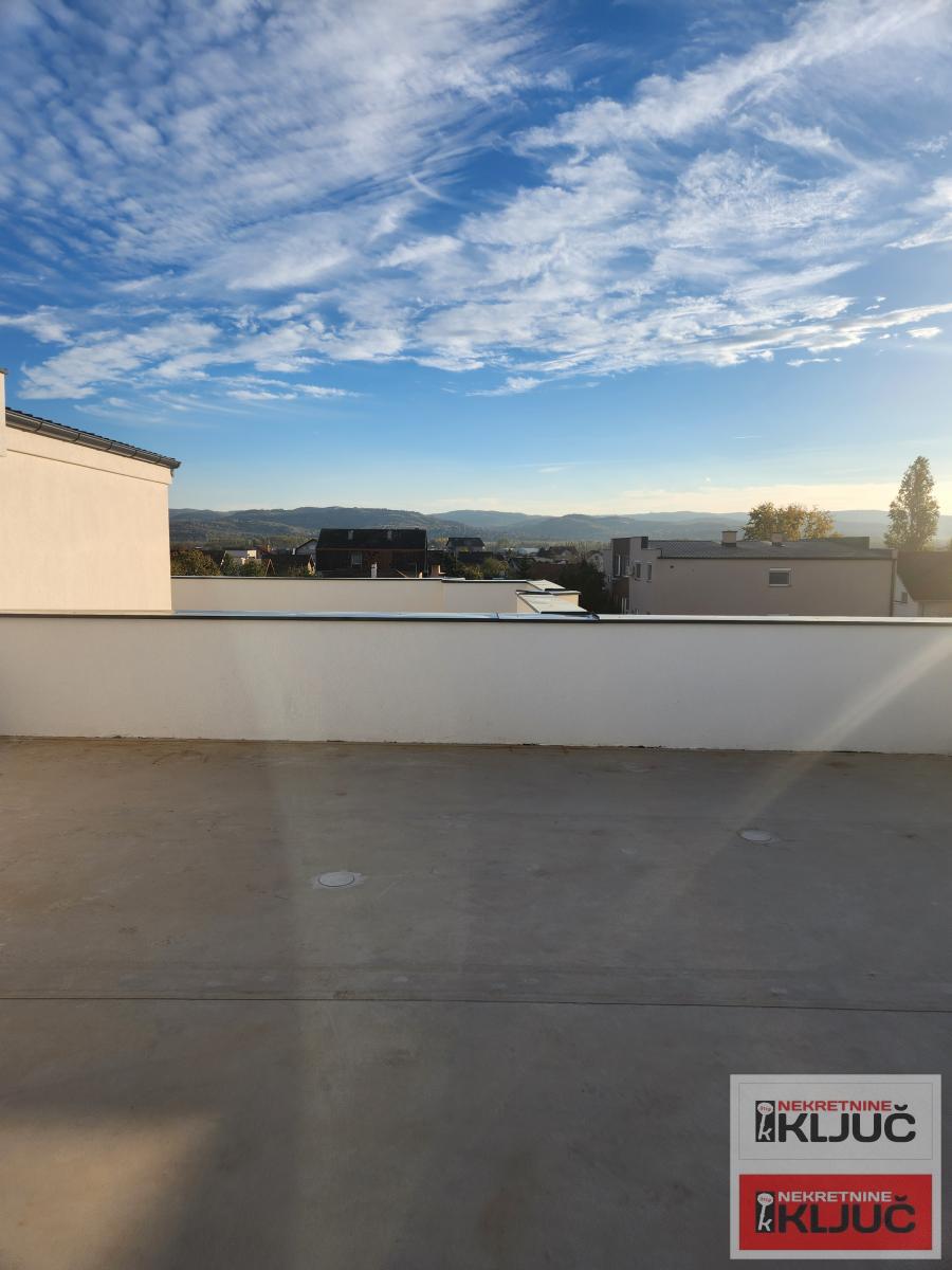 KOD LIPOV GAJ-A, 79 m2+ krovna terasa, Trosoban, Vila, Namešten 5