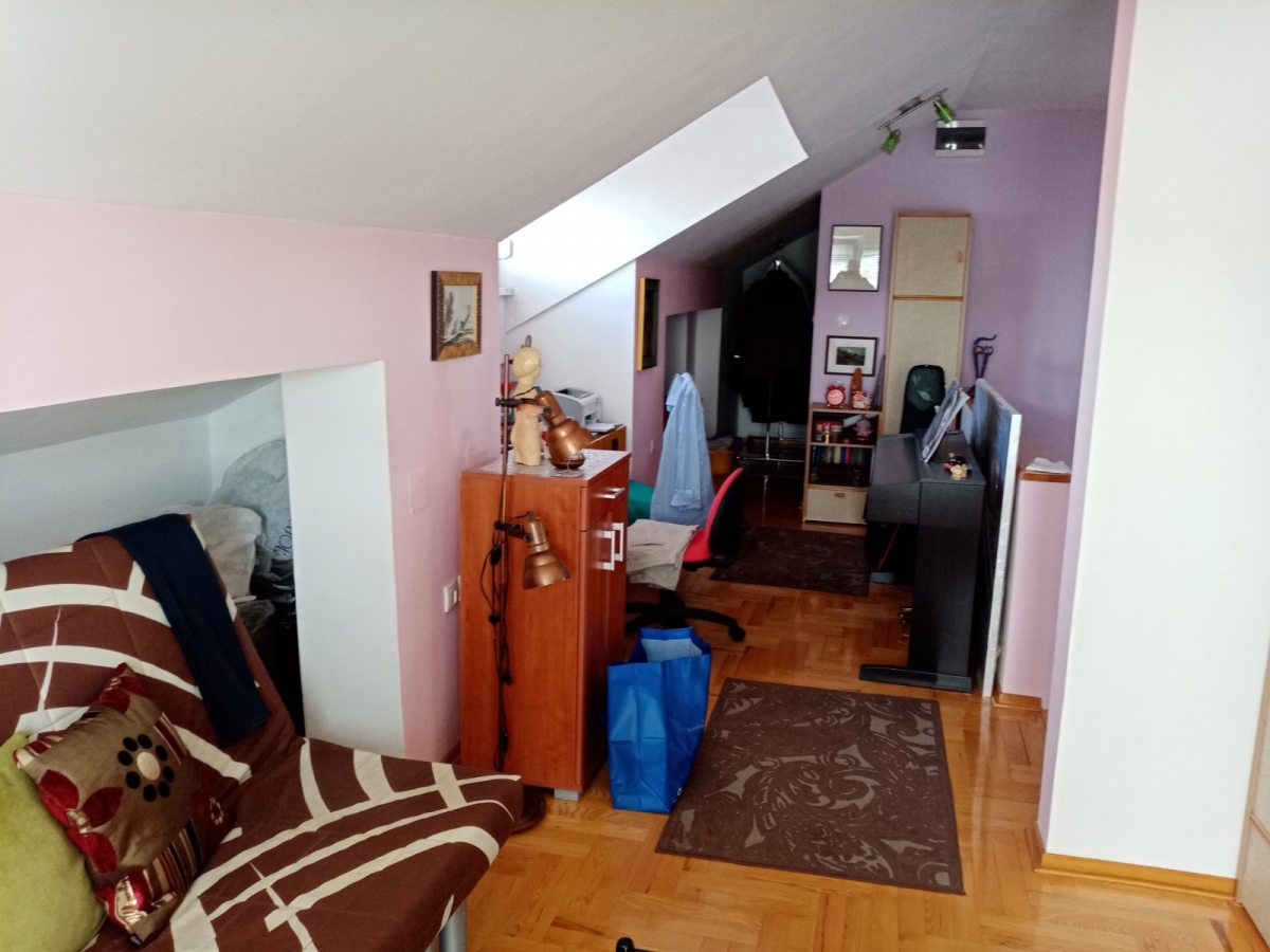 NOVA DETELINARA, 87 m2, Trosoban - Duplex 11