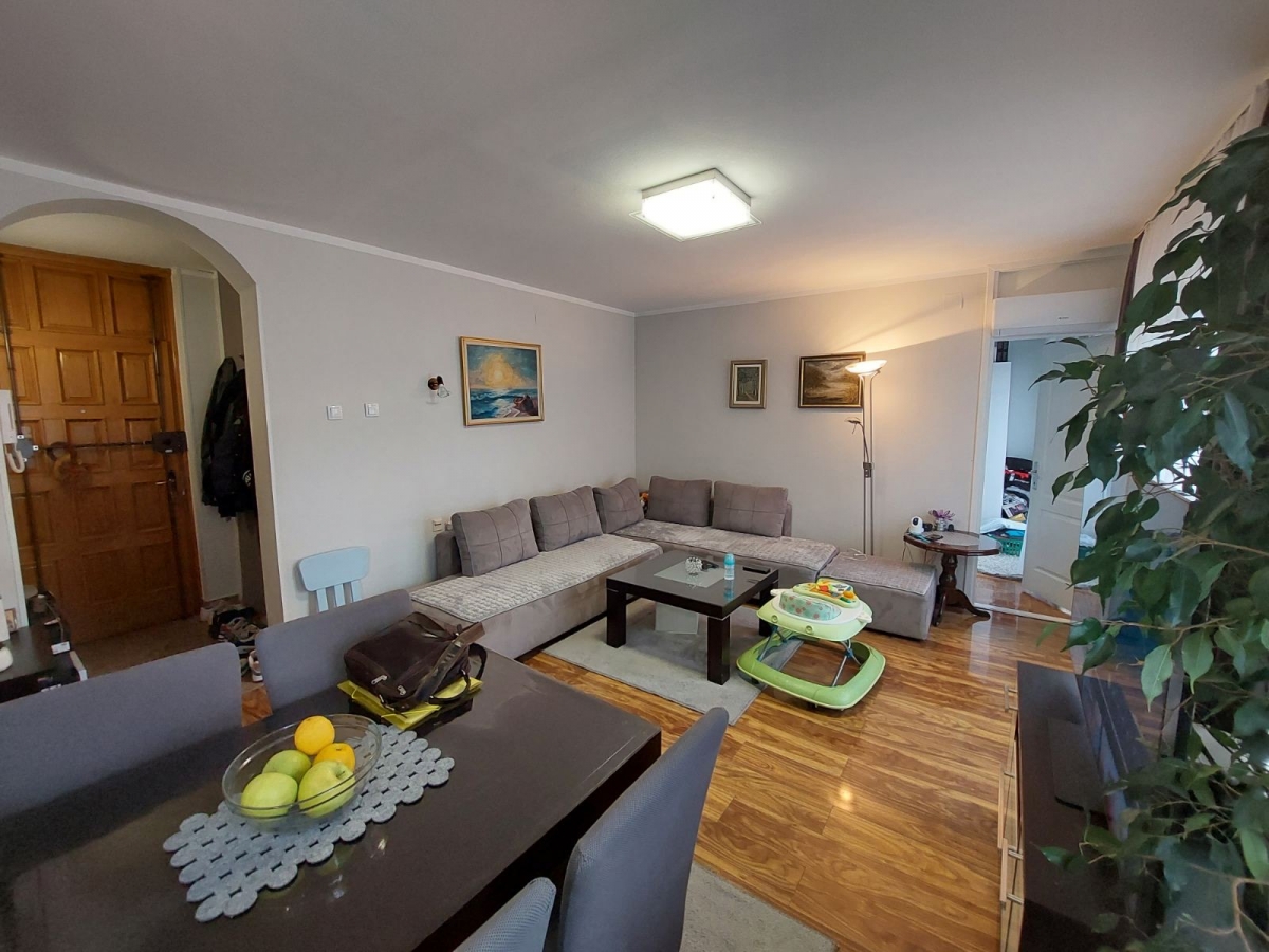 NOVO NASELJE, 54m2, Dvoiposoban, Renoviran 2