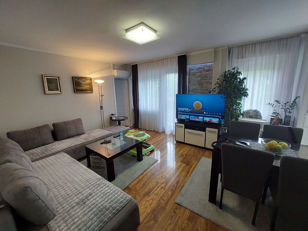 NOVO NASELJE, 54m2, Dvoiposoban, Renoviran 13