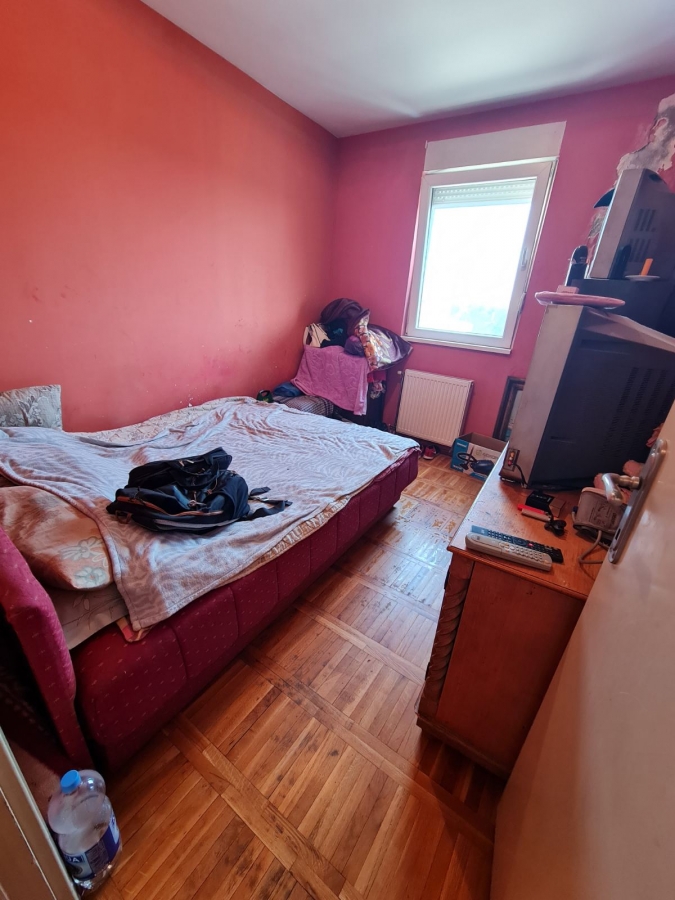 PETROVARADIN, 64 m2,Trosoban ! 3