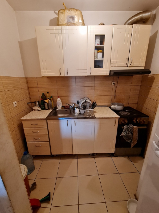 PETROVARADIN, 64 m2,Trosoban ! 4