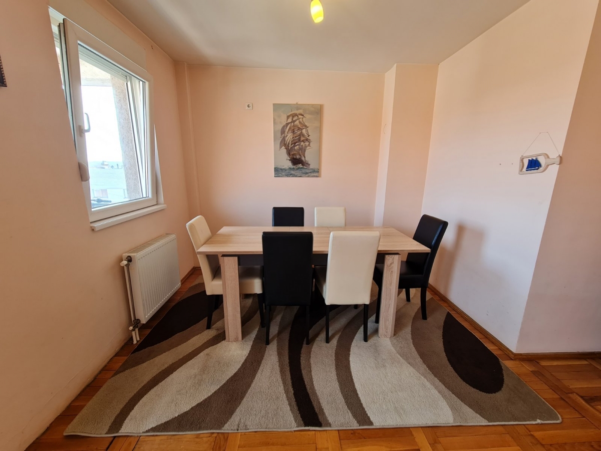 PETROVARADIN, 69 m2, Trosoban! 7