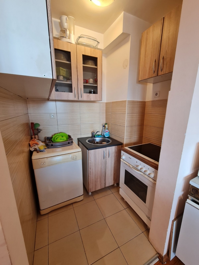 PETROVARADIN, 69 m2, Trosoban! 6