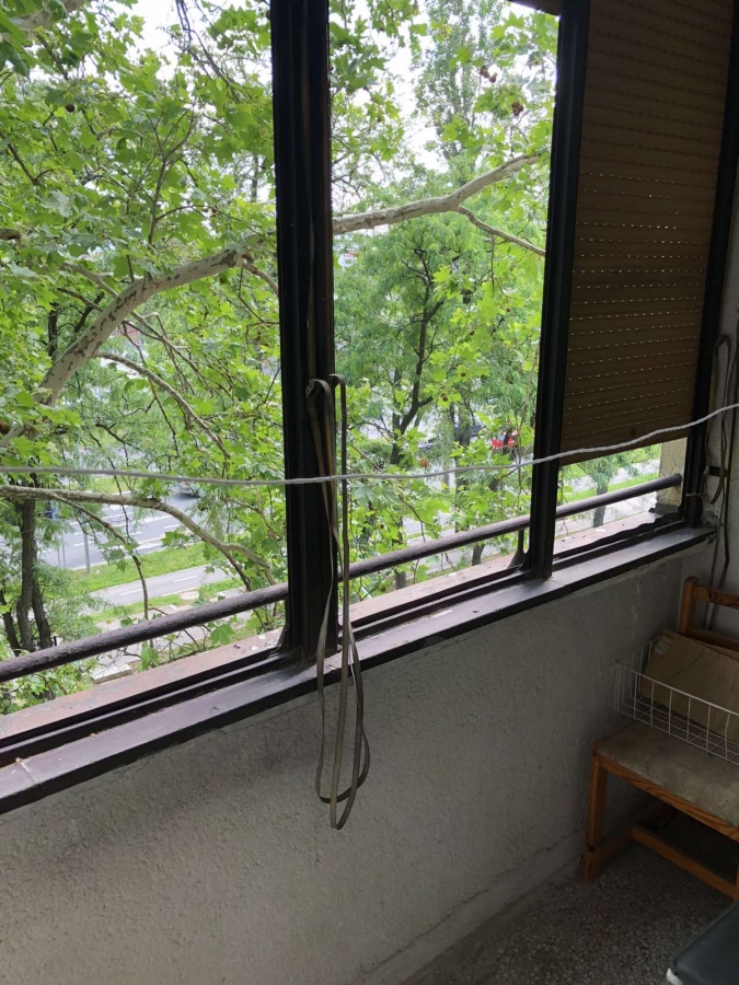 SATELIT, 46 m2, Dvosoban kod Satelitske pijace 2