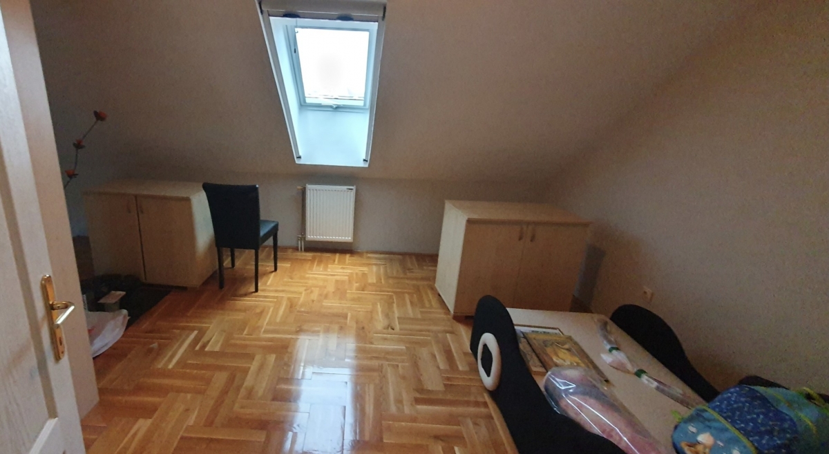SOCIJALNO, 85 m2, Četvorosoban-Duplex 3