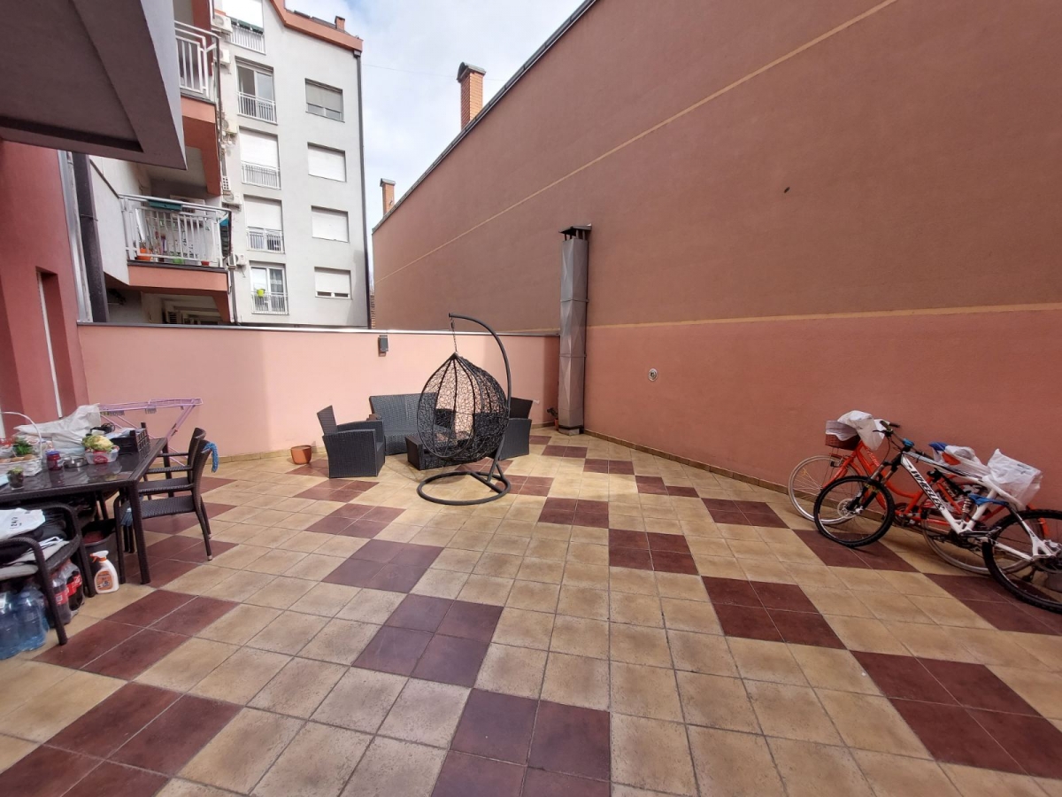 SOCIJALNO, 91m2 ,Trosoban, Namešten 2