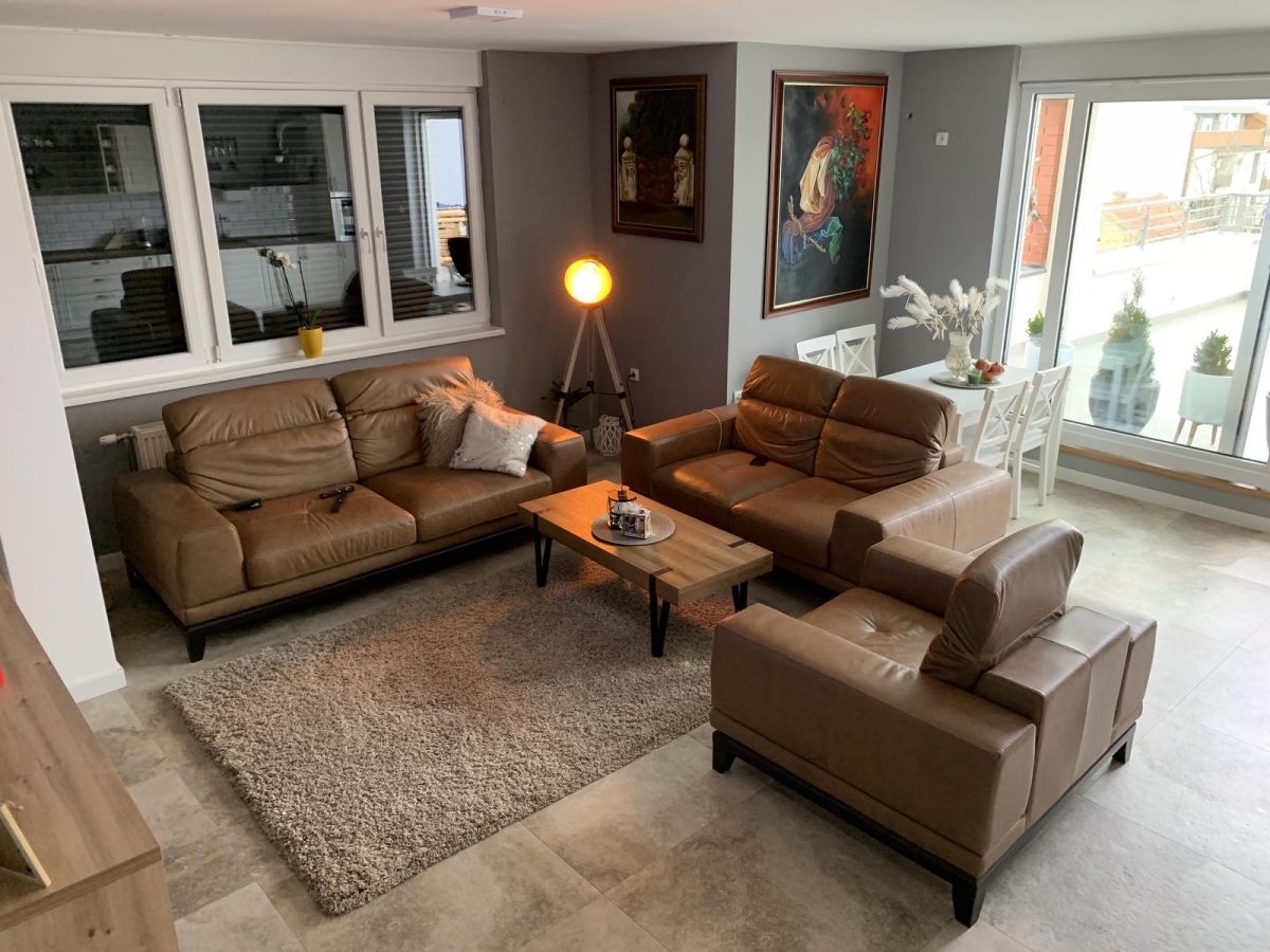 TELEP, 96 m2 + terasa 50m2, Četvorosoban, Lux sa parking mestom sa PDV 6