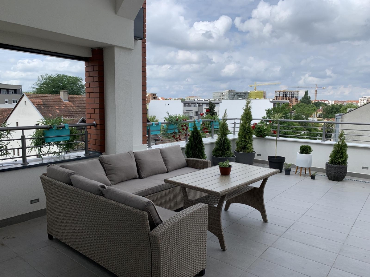 TELEP, 96 m2 + terasa 50m2, Četvorosoban, Lux sa parking mestom sa PDV 4