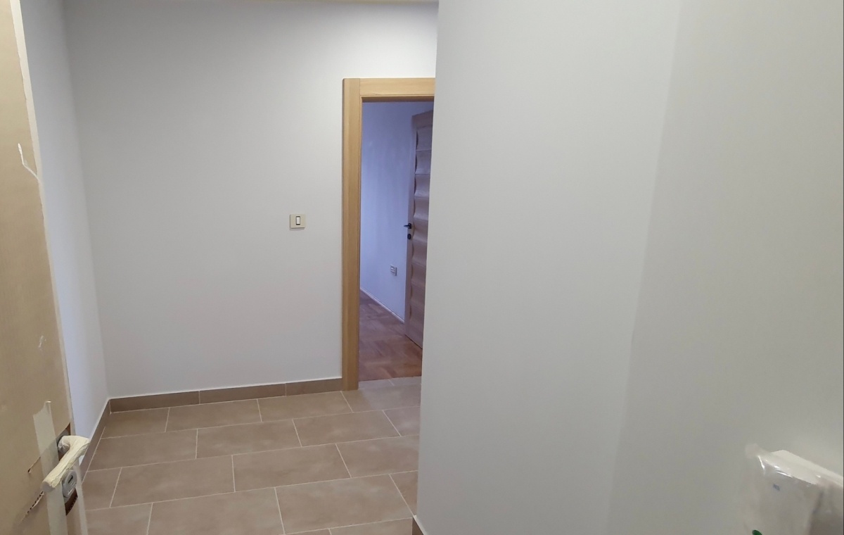 TELEP-LIMAN 4, 72 m2, Trosoban sa PDV, Lux oprema, Neuseljavan 3