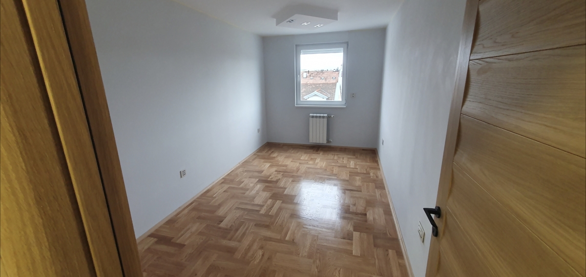 TELEP-LIMAN 4, 72 m2, Trosoban sa PDV, Lux oprema, Neuseljavan 4