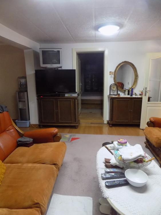 3 kuće u dvoruštu/Kružni tok 14