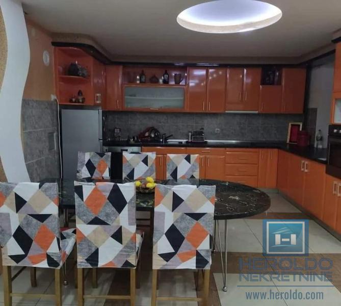 Deluxe kuca na prodaju, Batocina 3