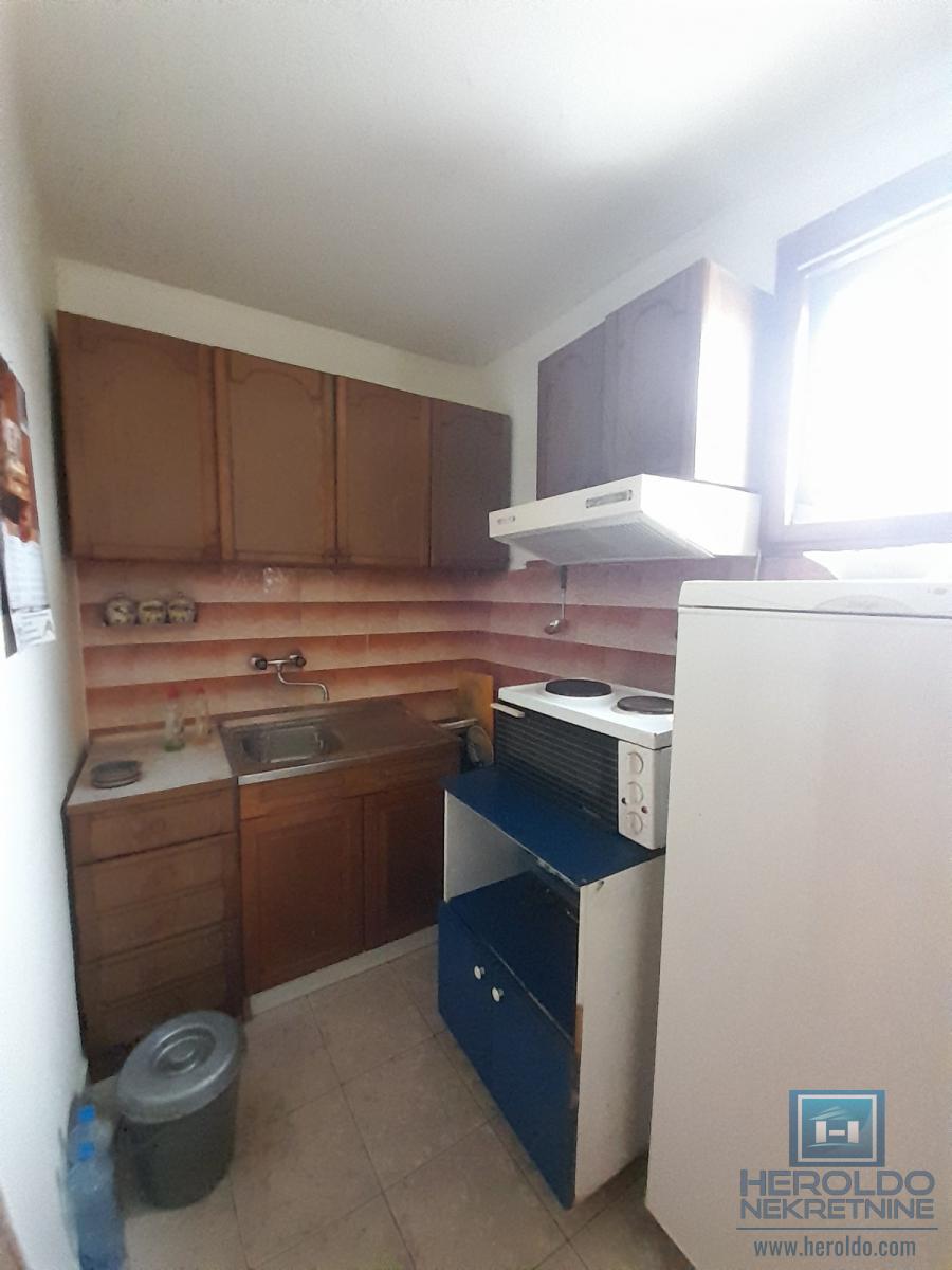 Dve kuće u Ćupriji na prodaju 10