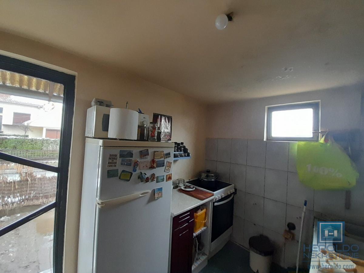 Dve kuće u Ćupriji na prodaju 11