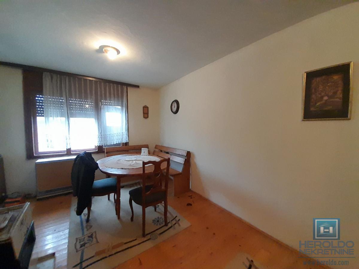 Dve kuće u Ćupriji na prodaju 4