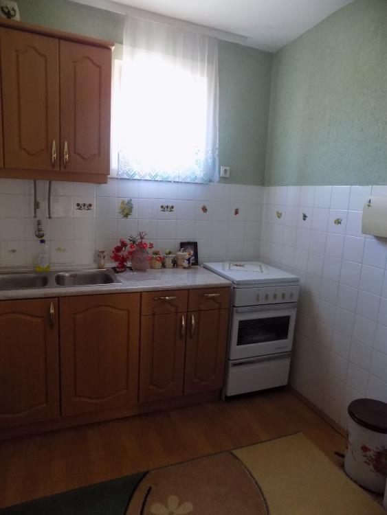 Dve kuće u Ćupriji, u blizini bolnice 10