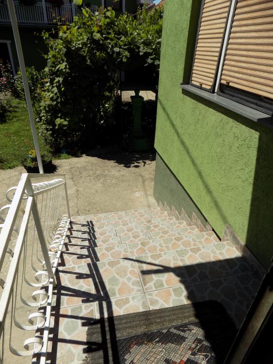 Dve kuće u Ćupriji, u blizini bolnice 11