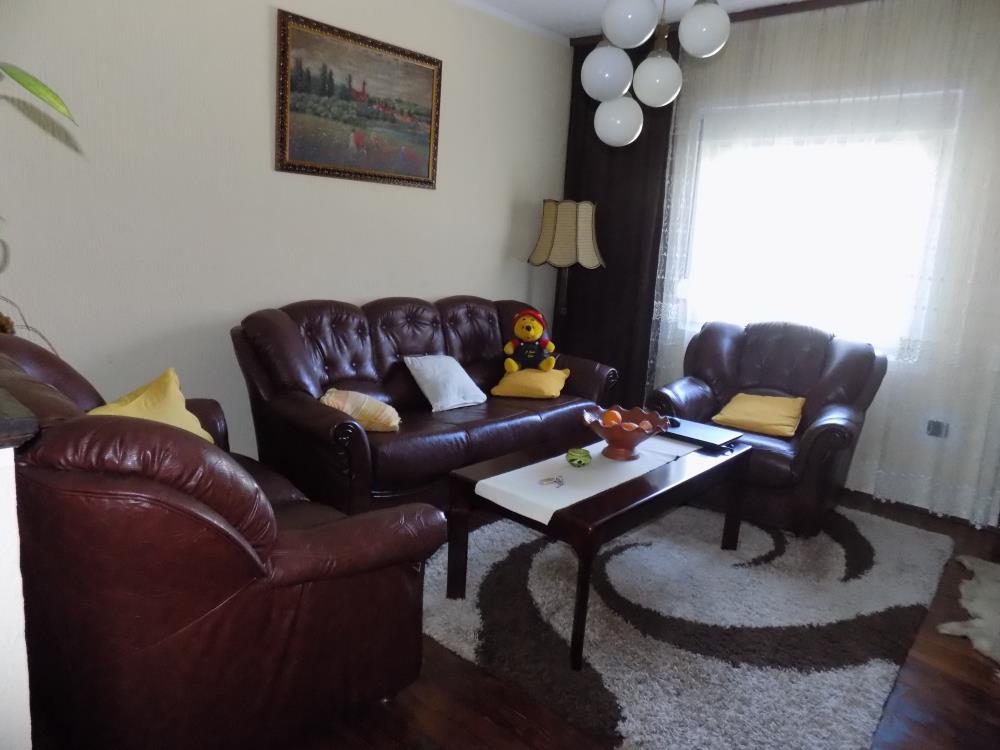 Dve kuće u Ćupriji, u blizini bolnice 1