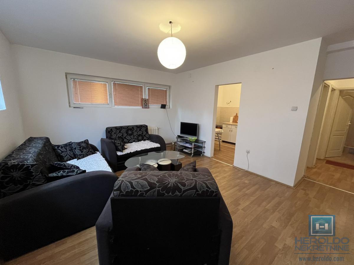 Dvosoban stan na super lokaciji 3