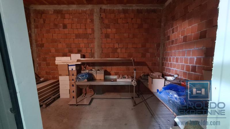 Hala selo Stropsko Vranje 7