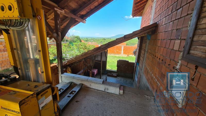 Hala selo Stropsko Vranje 3