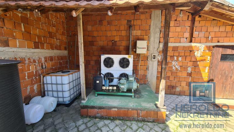 Hala selo Stropsko Vranje 12