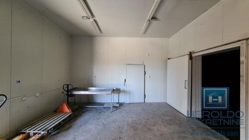 Hala selo Stropsko Vranje 14