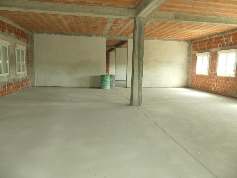 Hala uz glavni put 5