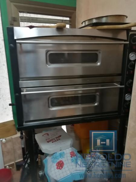 hitna prodaja dva spojena lokala povoljno  u centru grada!!! 4