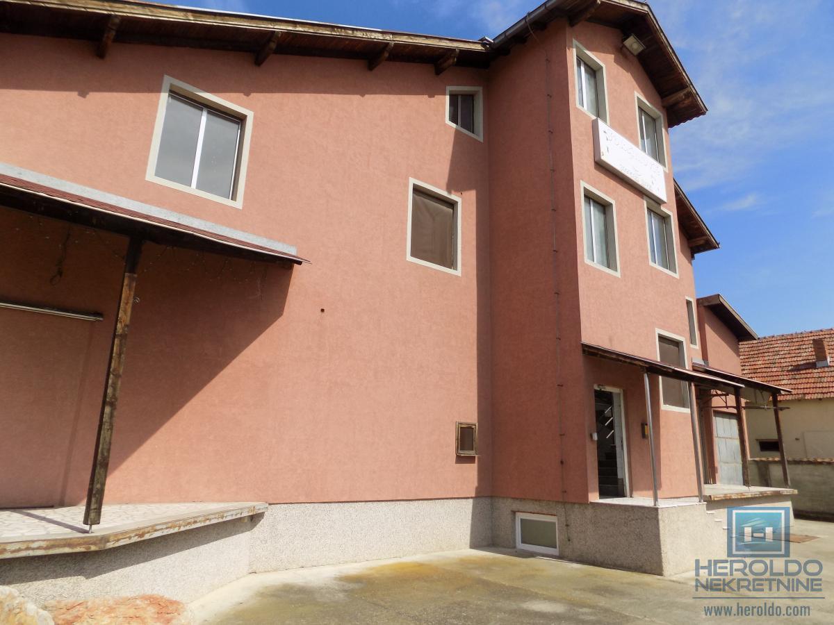 Izdajemo prostor-magacin za potrebe mesne industrije 4