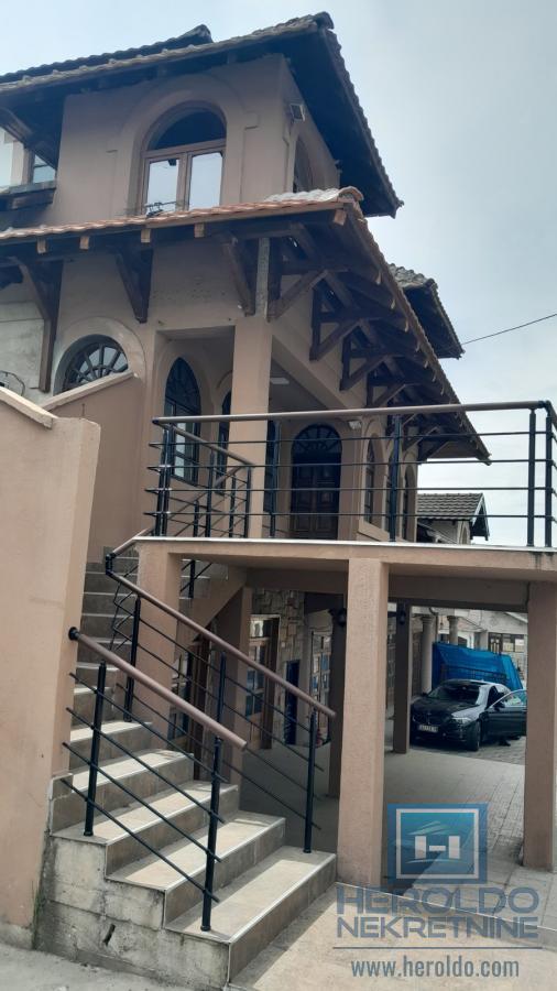 Jedinstvena ponuda, potpuno razradjen Ugostiteljski kompleks - nekadašnja diskoteka HULA HULA 13