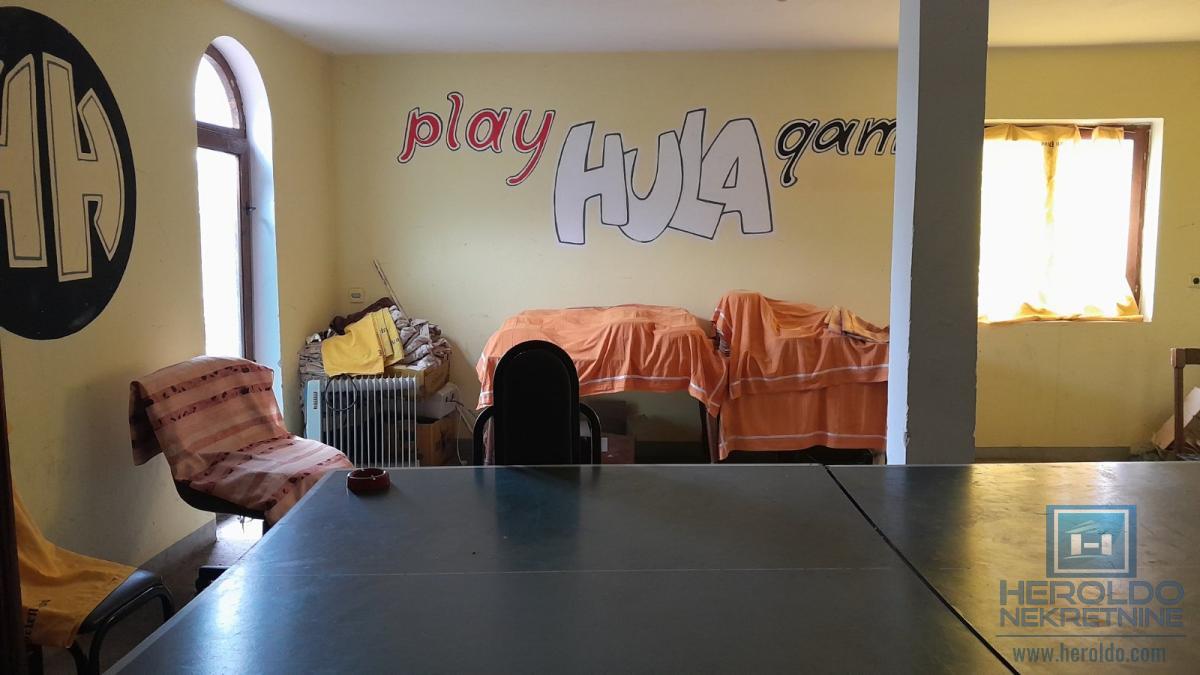 Jedinstvena ponuda, potpuno razradjen Ugostiteljski kompleks - nekadašnja diskoteka HULA HULA 30
