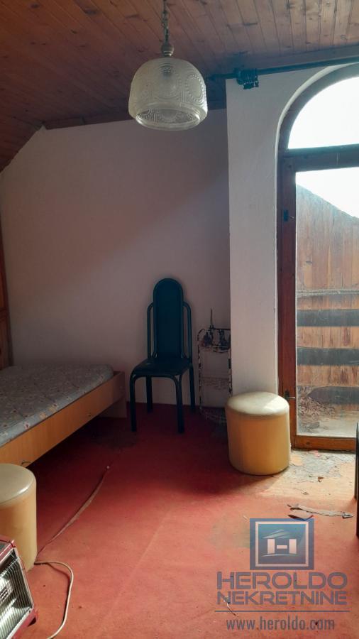 Jedinstvena ponuda, potpuno razradjen Ugostiteljski kompleks - nekadašnja diskoteka HULA HULA 35