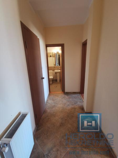 Dvosoban stan u novogradnji 15