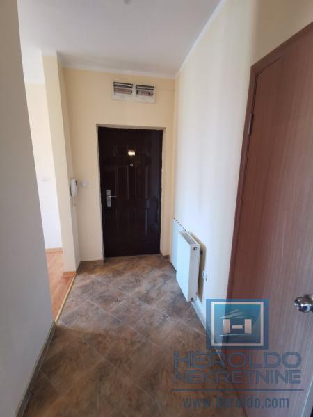 Dvosoban stan u novogradnji 16