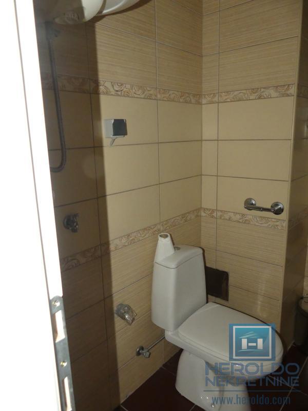 Komforan četvorosoban stan u Plavuši, Jagodina 8