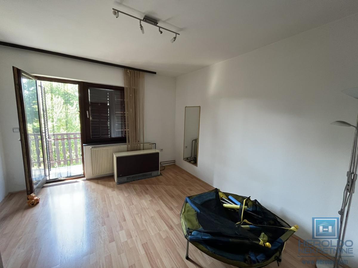 Komforna kuća na Budžinom brdu 33