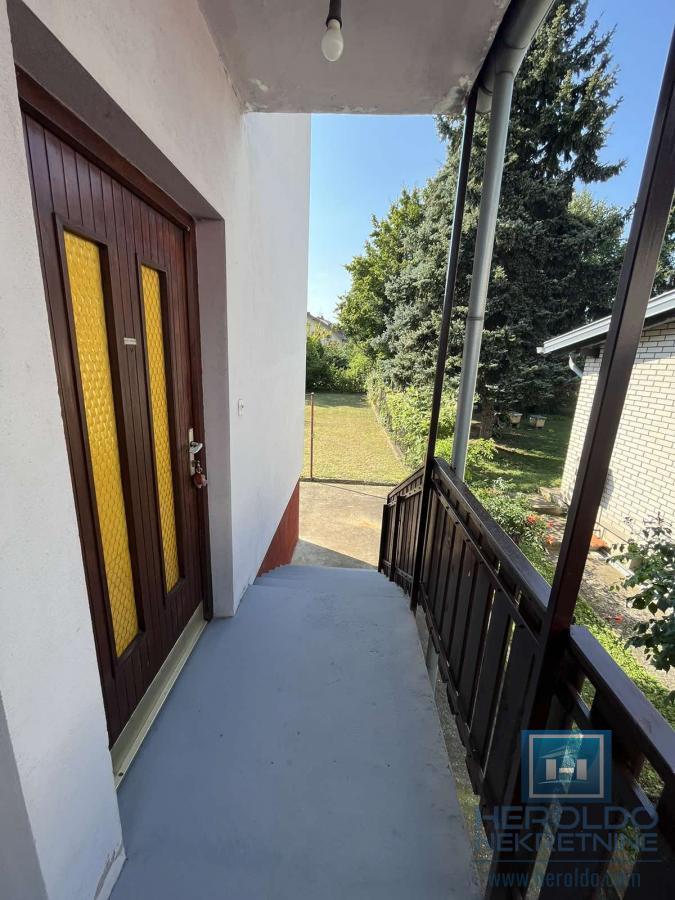 Komforna kuća na Budžinom brdu 20