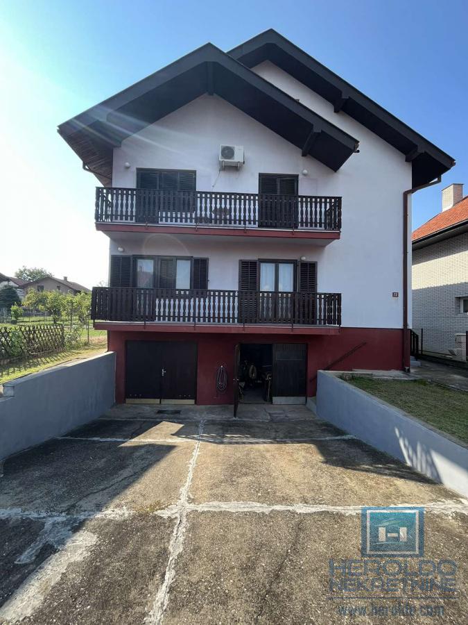 Komforna kuća na Budžinom brdu 2