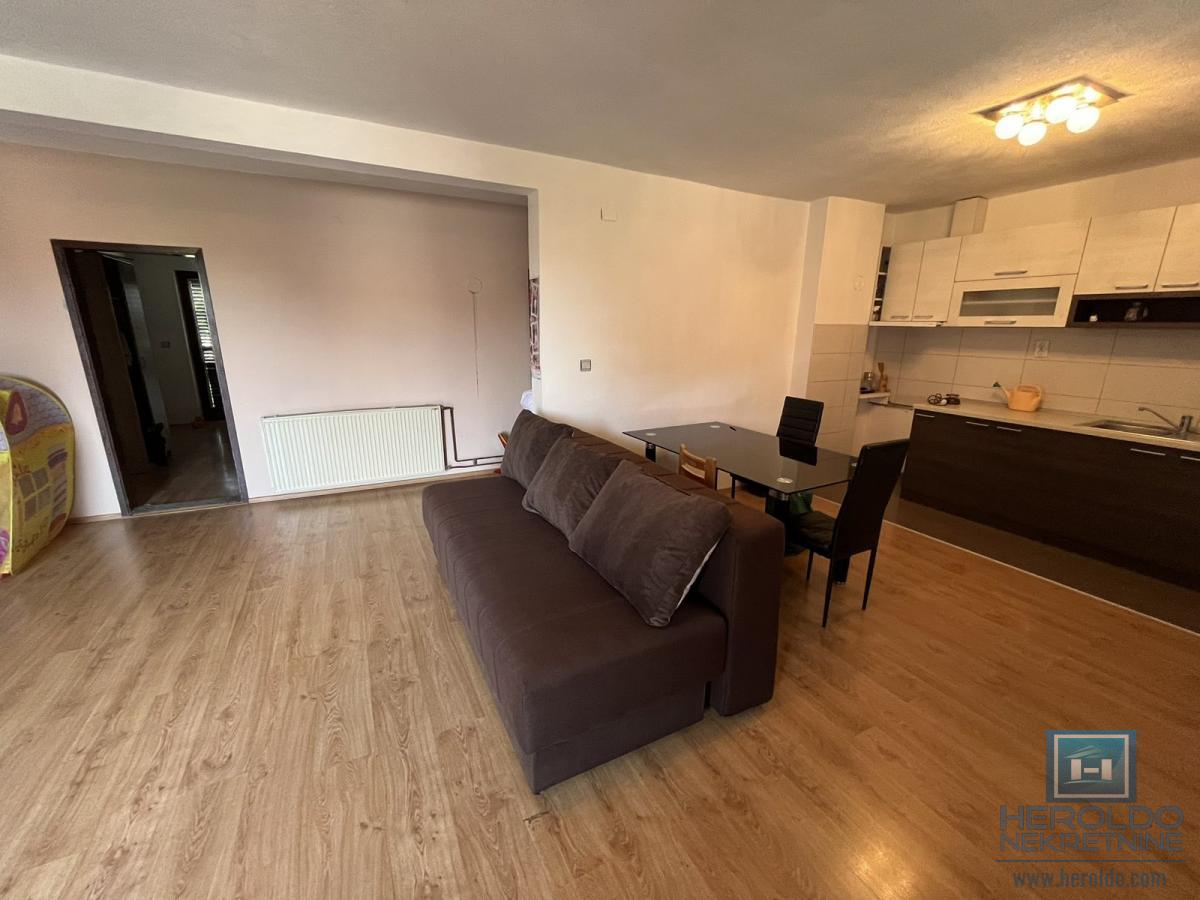 Komforna kuća na Budžinom brdu 11