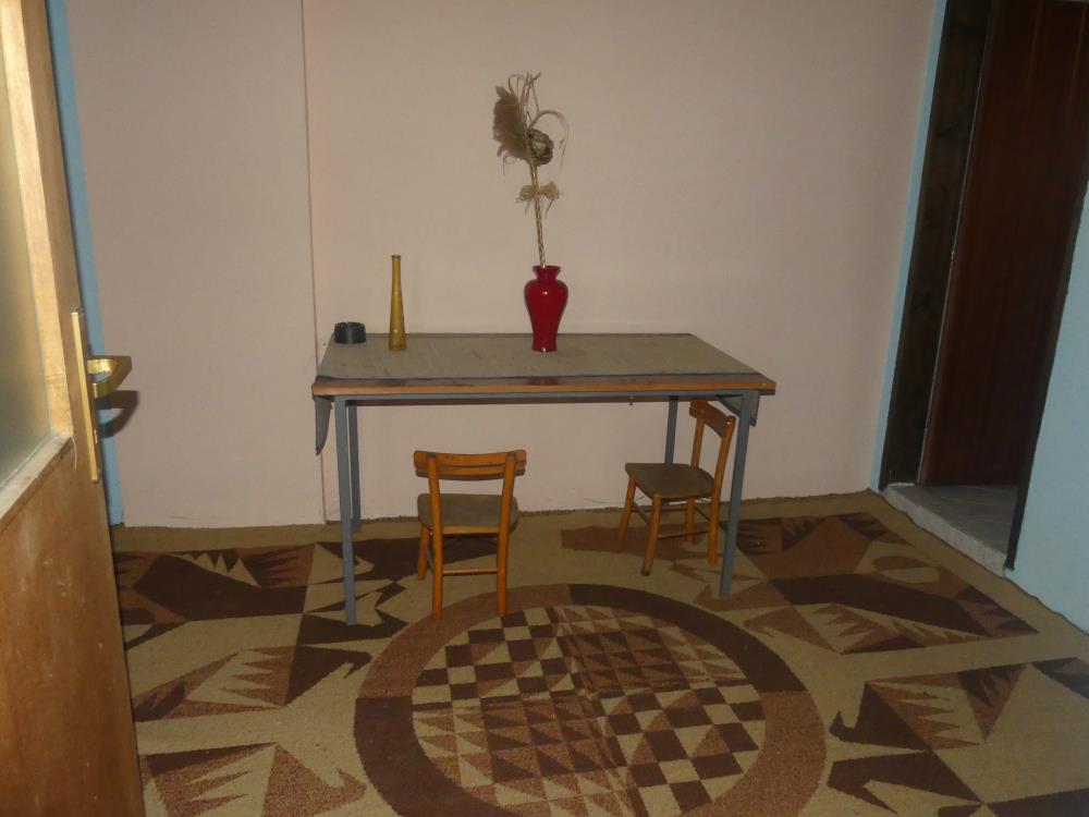 Komforna prostrana kuća 8